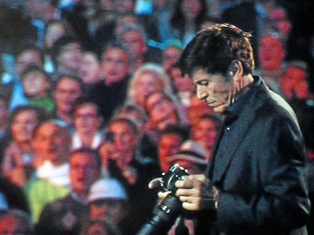 Gianni Morandi lo scorso anno in Arena, ospite del Rock Economy dell'amico Adriano Celentano