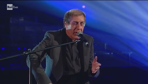 Claudio Lippi imita Adriano Celentano a "Tale e Quale Show" su Raiuno