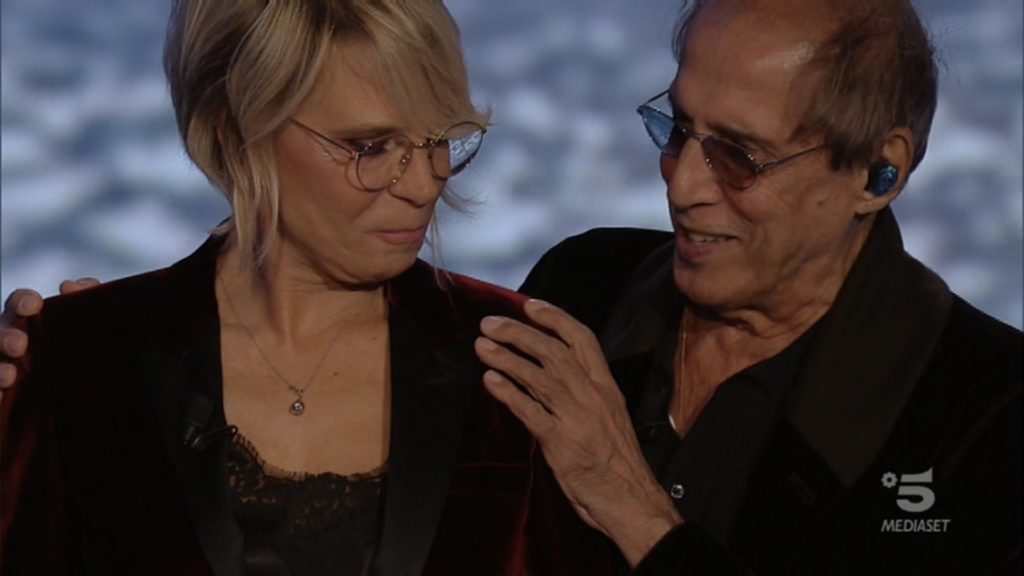 Maria De Filippi e Adriano Celentano durante lo show "Adrian"