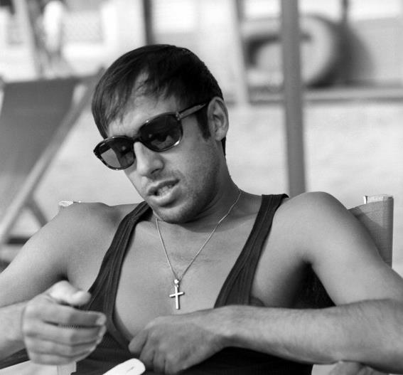 Adriano Celentano al mare